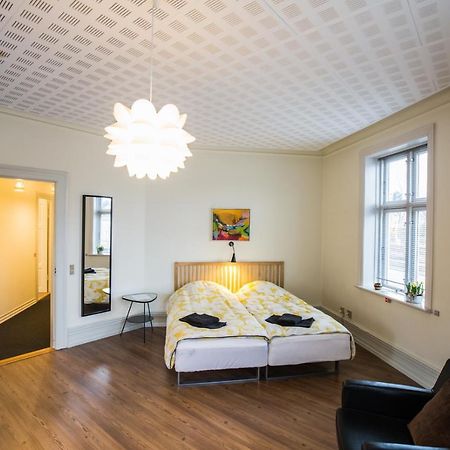 Bed & Breakfast Хольстебро Экстерьер фото