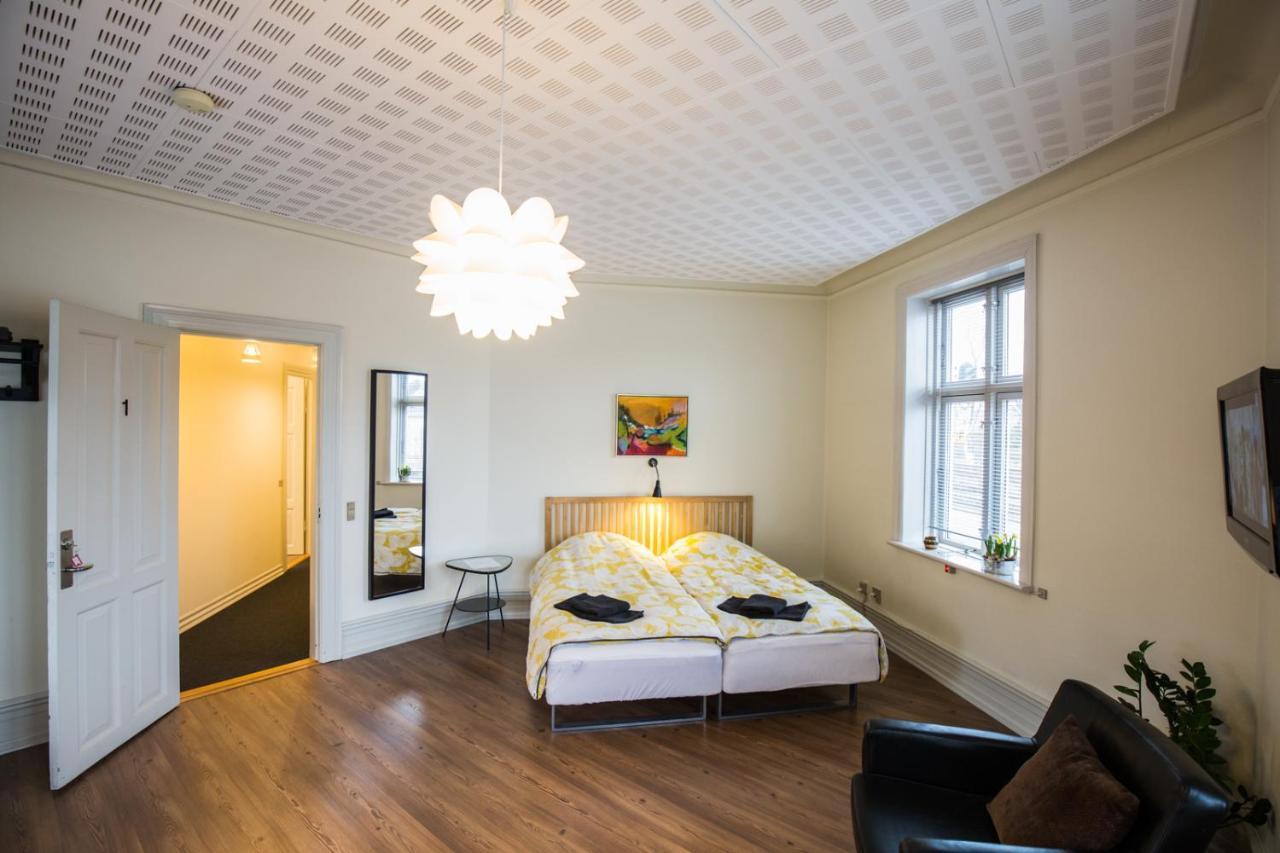 Bed & Breakfast Хольстебро Экстерьер фото