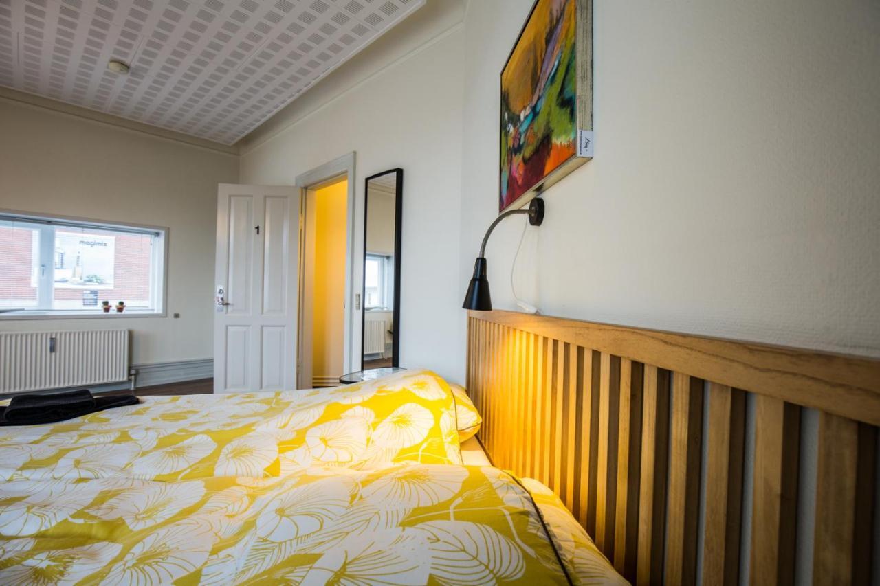 Bed & Breakfast Хольстебро Экстерьер фото